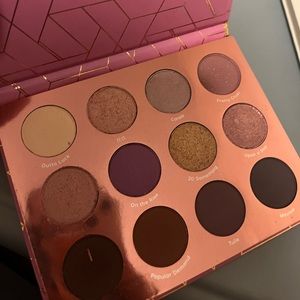Sweet nothing Colour pop palette